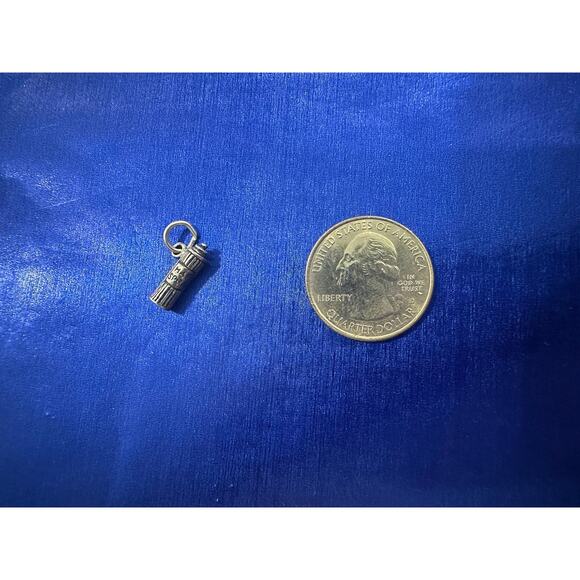 Sterling Silver 3D Hairspray Charm, Silver Oxidized Hairspray Charm. - Picture 4 of 4